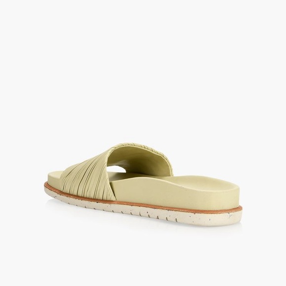 ONCEPT | Athens Ruched Leather Slide Sandal in Green Sustainable 8 - Picture 4 of 12